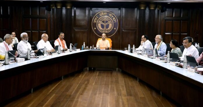 इन तीनों फैसलों के जरिए सरकार ने शिक्षा, सामाजिक कल्याण और सार्वजनिक संपत्तियों के उपयोग से जुड़े अलग-अलग क्षेत्रों में अपनी नीति का संकेत दिया है। अब इन फैसलों के क्रियान्वयन और इनके वास्तविक प्रभाव पर लोगों की नजर रहेगी।