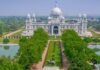 West Bengal Tourist Places: पहाड़, जंगल, समुद्र और इतिहास का अनोखा संगम, इन जगहों पर जरूर जाएं पश्चिम बंगाल घूमने का प्लान बना रहे हैं? जानें दार्जिलिंग, सुंदरबन, कालिम्पोंग, दीघा, कोलकाता, शांतिनिकेतन, बिष्णुपुर और डूआर्स समेत बेहतरीन जगहों के बारे में।