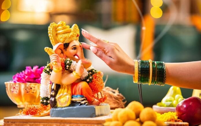 गणेश चतुर्थी 2026: पूजा विधि-मुहूर्त से महाराष्ट्र की बेस्ट जगहों तक, जानें पूरी जानकारी